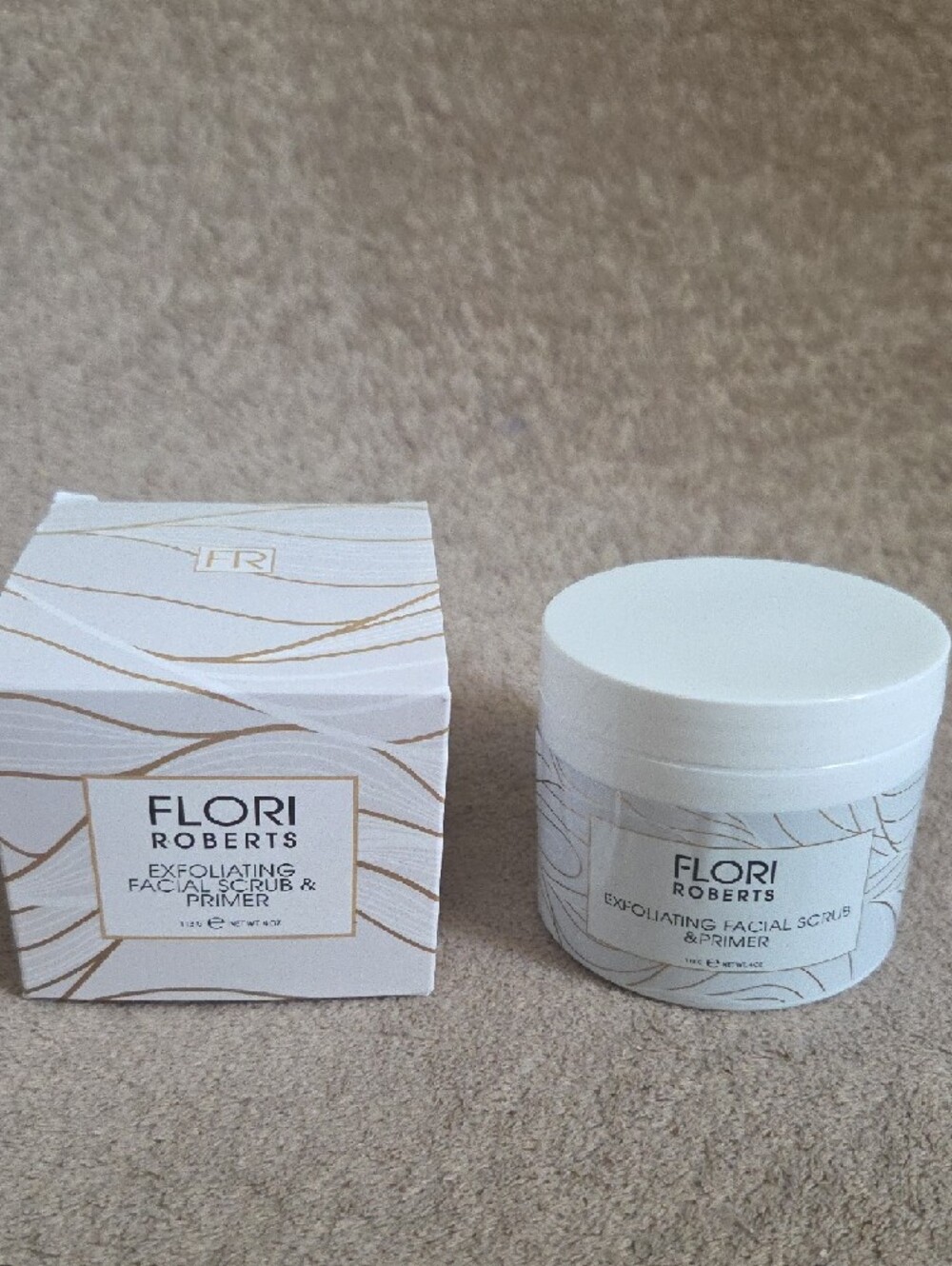 Exfoliating Facial Scrub & Primer